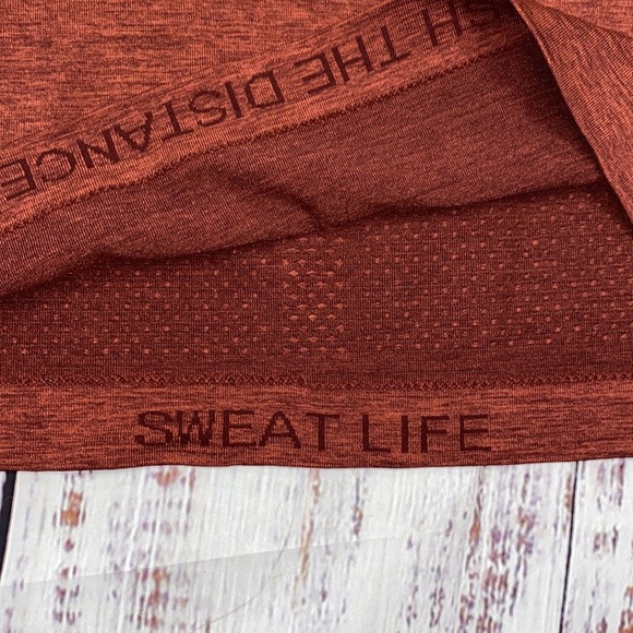 Lululemon athletic tank top size small/medium - Picture 3 of 6